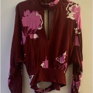 Long sleeve open back side tie blouse